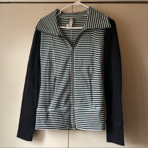 Lululemon Mint Green Black Zip Up Jacket Size 6